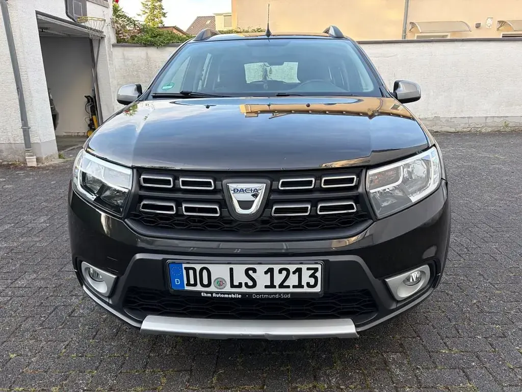 Gebraucht Dacia Logan MCV Stepway 90 PS (66 kW) 2019 Schwarz Limousine