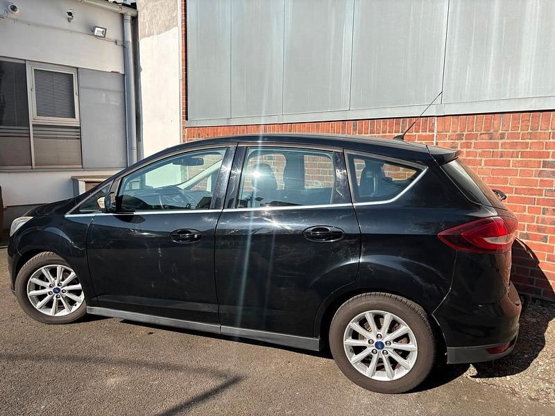 Gebraucht Ford C-MAX Titanium 125 PS (91 kW) 2016 Schwarz Van / Kleinbus