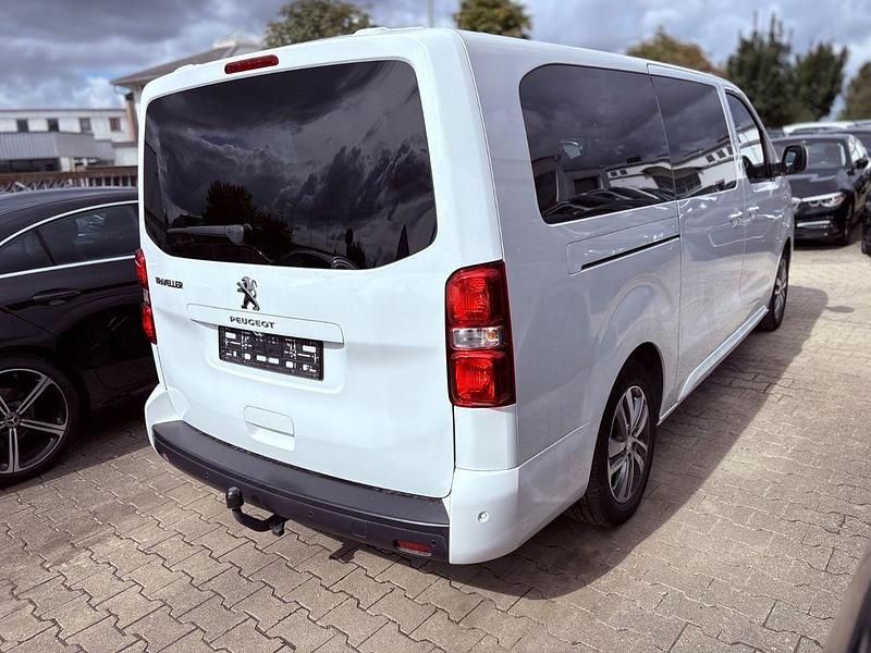 Gebraucht Peugeot Traveller Active 144 PS (105 kW) 2021 Weiß Van / Kleinbus
