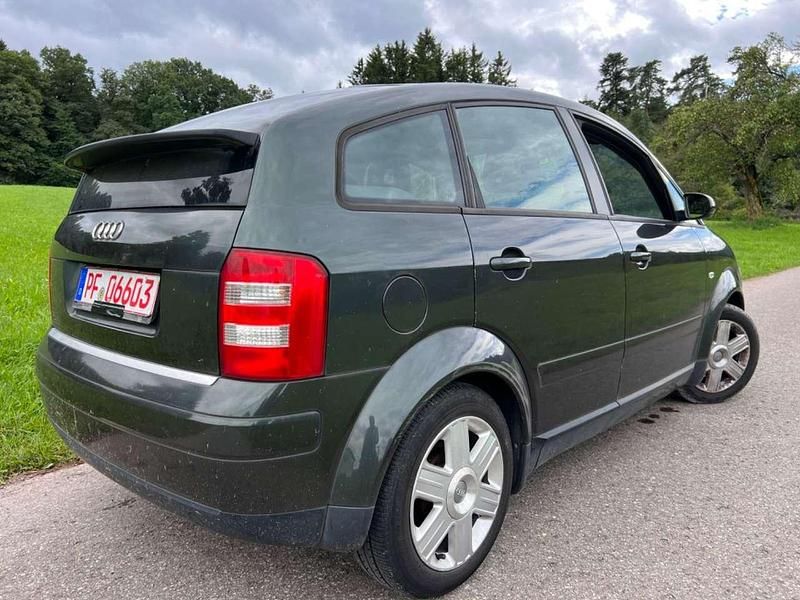 Gebraucht Audi A2 75 PS (55 kW) 2002 Piniengrün perleffekt Kleinwagen