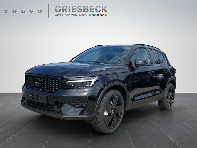 Schwarz Neu 2025 Volvo XC40 Plus SUV | 47.990 € (Etwas zu teuer) - Bild 1/4