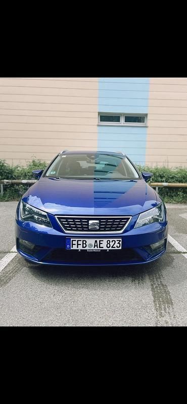 Blau Gebraucht 2018 Seat Leon XCELLENCE Kombi | 15.500 € (Fairer Preis) - Bild 1/4