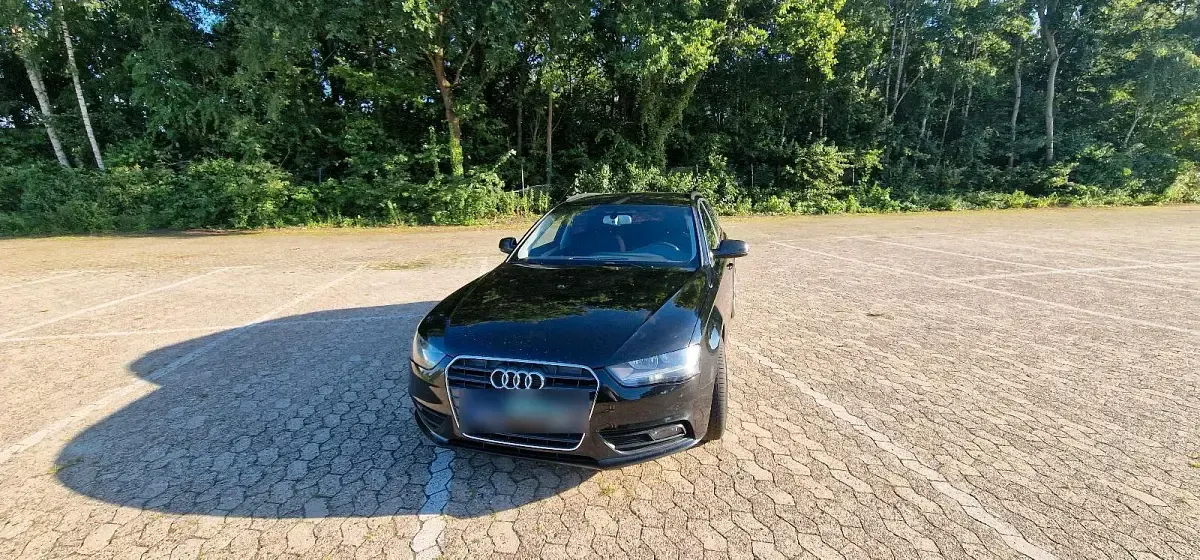 Gebraucht Audi A4 163 PS (119 kW) 2015 Schwarz Kombi