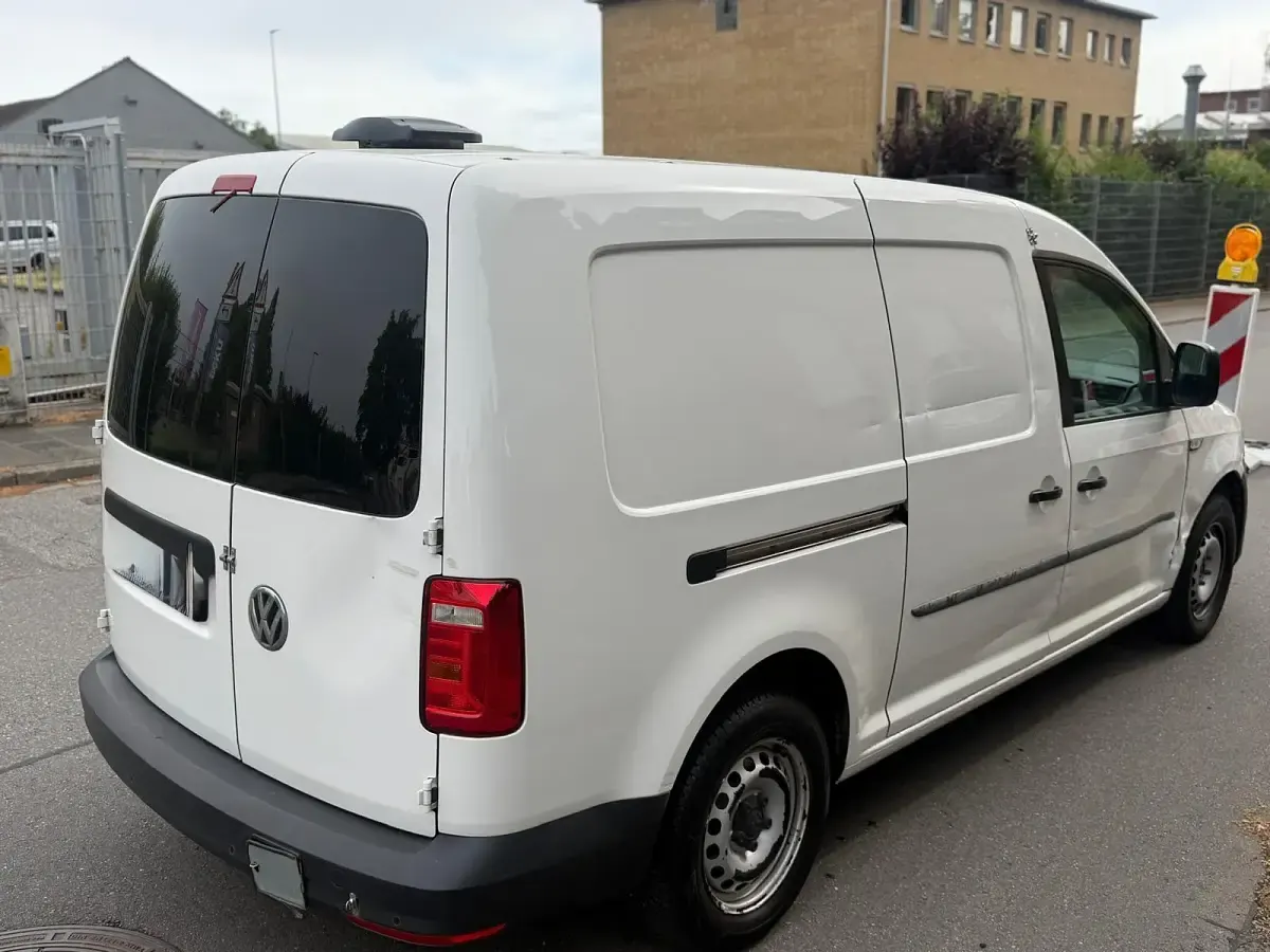 Gebraucht VW Caddy 102 PS (75 kW) 2017 Weiß Van / Kleinbus