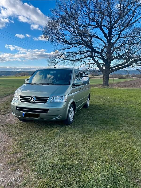Second-hand VW T5 131 CP (96 kW) 2004 Verde Van