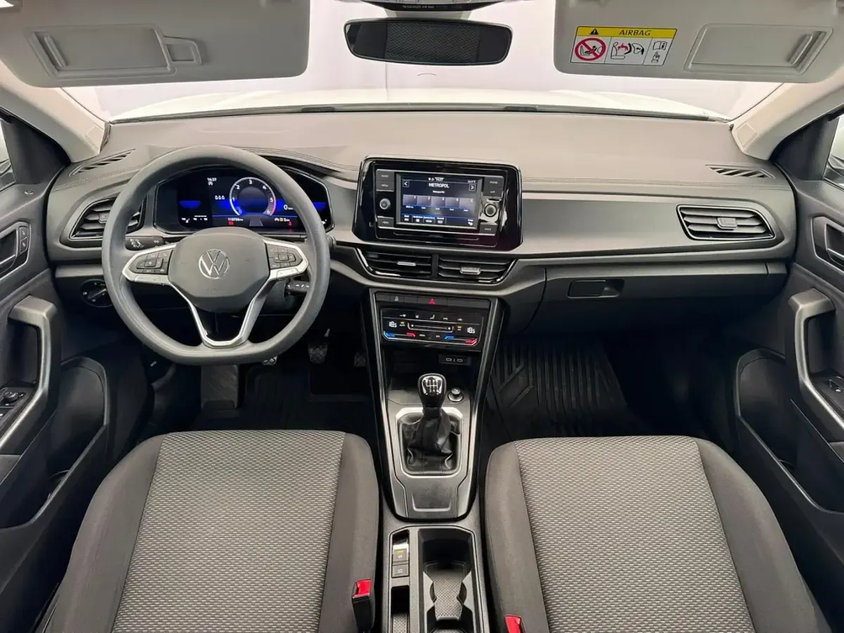 Gebraucht VW T-Roc Basis 116 PS (85 kW) 2022 Weiß SUV