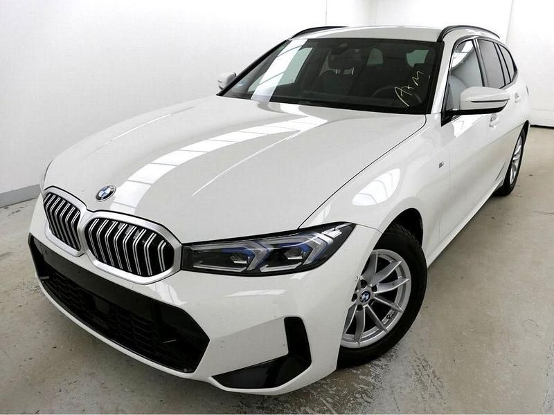 Alpinweiss 3 Gebraucht 2024 BMW 318 M Sport Kombi | 33.790 € (Guter Preis) - Bild 1/4