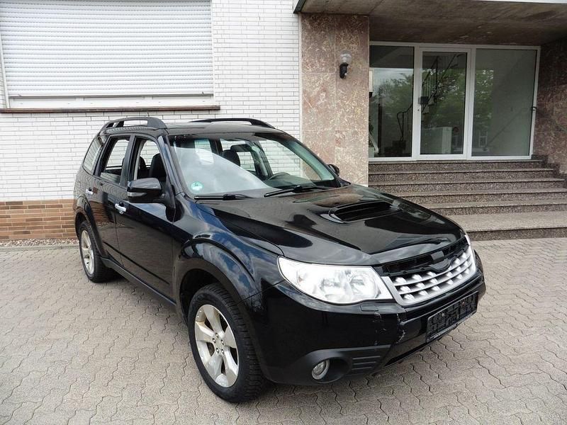 Gebraucht Subaru Forester Exclusive+ 147 PS (108 kW) 2013 Schwarz SUV