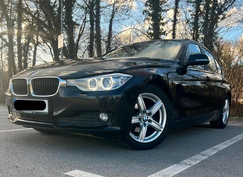 Gebraucht BMW 316 116 PS (85 kW) 2014 Schwarz Limousine