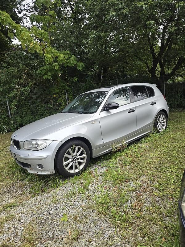 Gebraucht BMW 116 116 PS (85 kW) 2005 Silber Kleinwagen