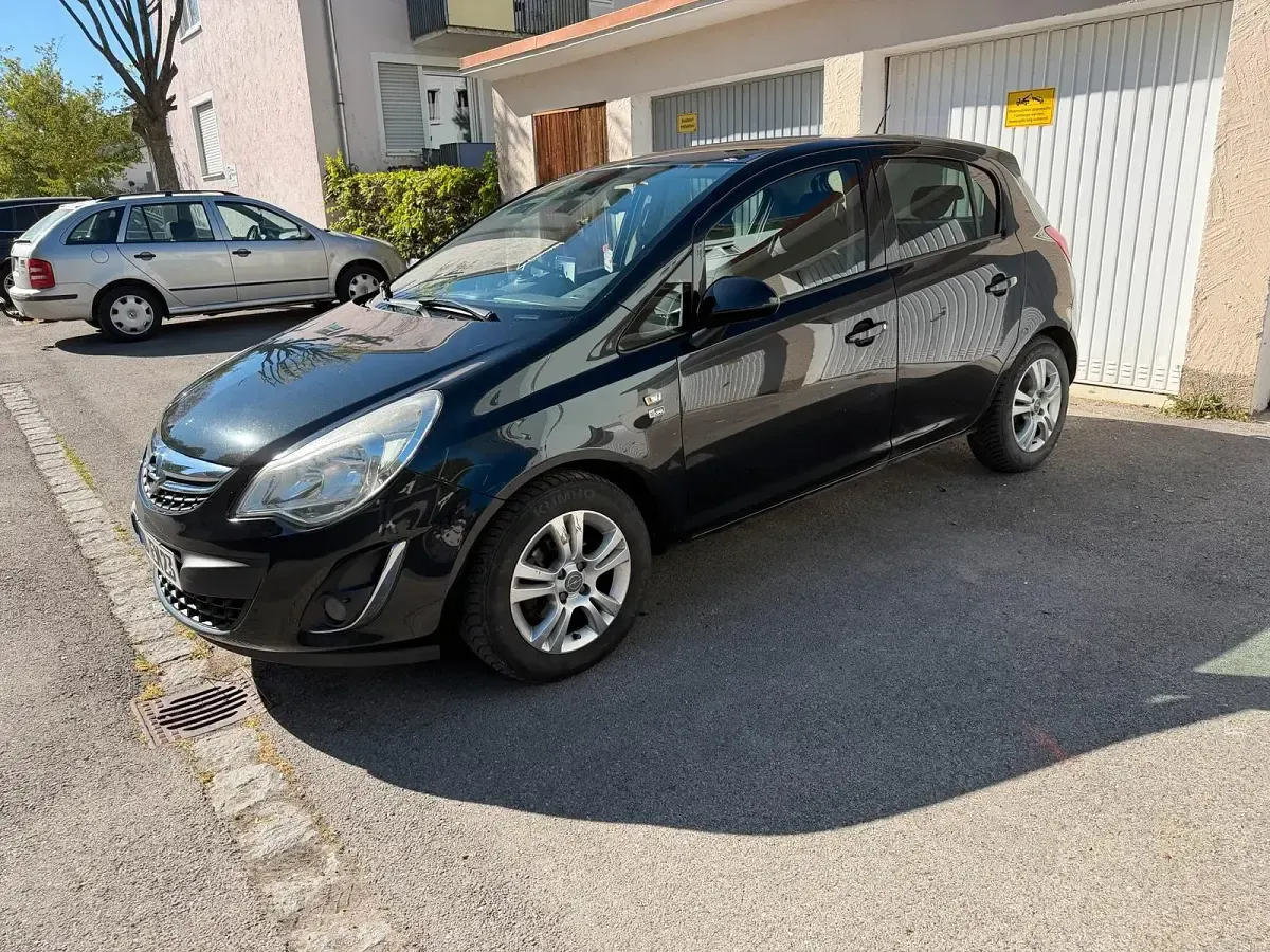 Usata Opel Corsa 95 CV (69 kW) 2013 Nero Utilitaria