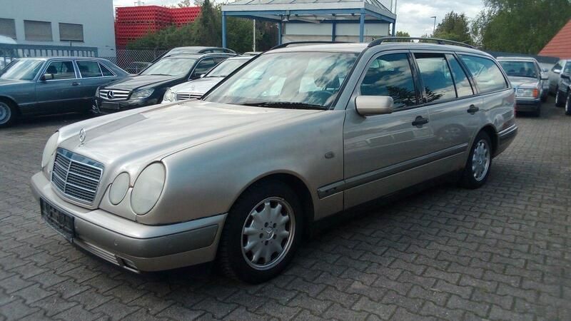 Gebraucht 1998 Mercedes E240 Elegance Kombi | 880 € (Superpreis) - Bild 1/4