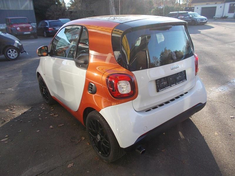 Gebraucht Smart ForTwo Coupé 71 PS (52 kW) 2015 Weiß Kleinwagen