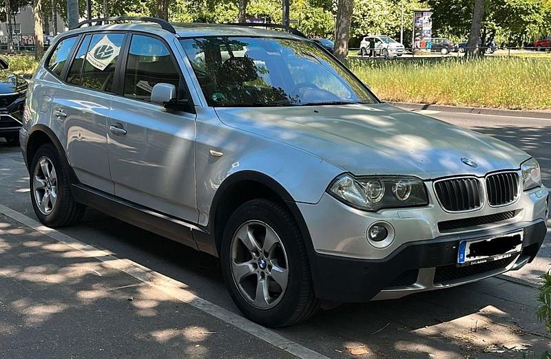 Silber Gebraucht 2009 BMW X3 Exclusive SUV | 2.400 € - Bild 1/4