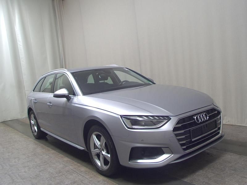 Gebraucht Audi A4 Advanced 190 PS (139 kW) 2020 Grau Kombi