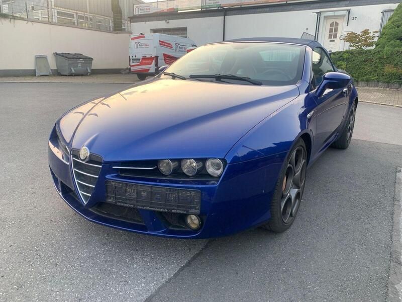 Blau Gebraucht 2010 Alfa Romeo Spider Cabrio | 17.981 € (Etwas zu teuer) - Bild 1/4