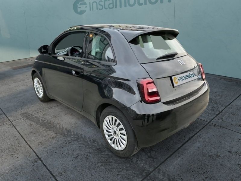 Gebraucht Fiat 500e Action 69 kW (95 PS) 2022 Schwarz Limousine