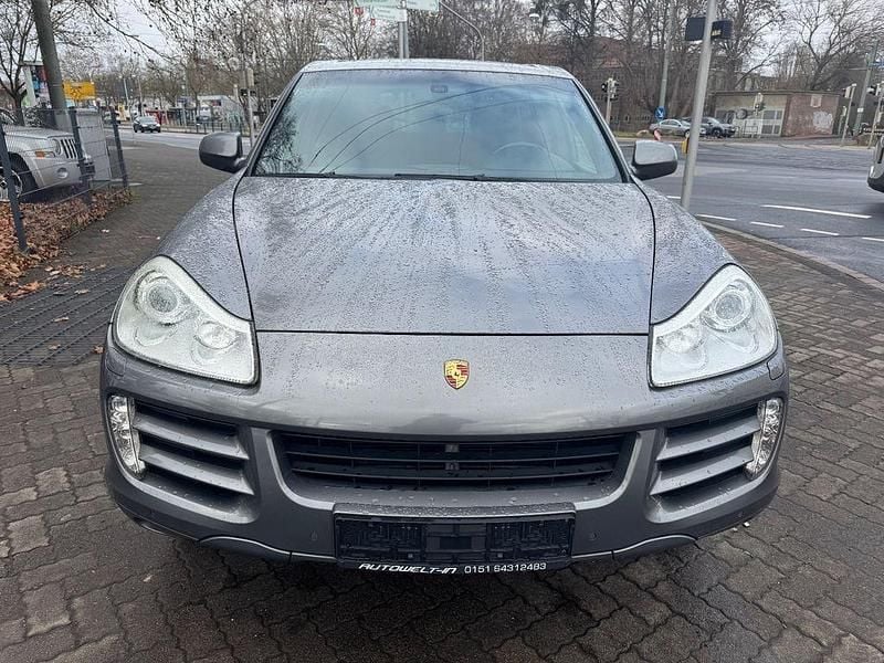 Gebraucht Porsche Cayenne Basis 290 PS (213 kW) 2010 Grau SUV