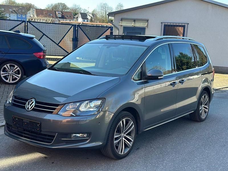 Gebraucht VW Sharan Highline 177 PS (130 kW) 2014 Grau Van / Kleinbus