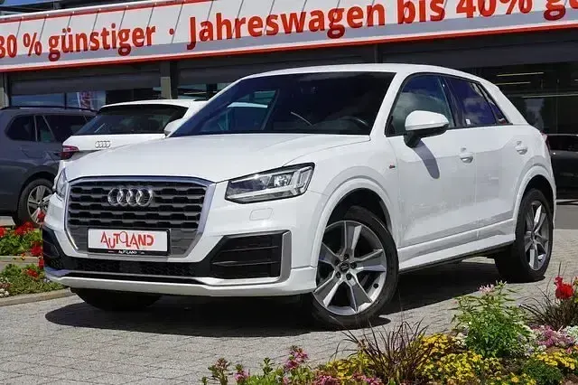 Gebraucht Audi Q2 S-Line 150 PS (110 kW) 2020 Weiß SUV