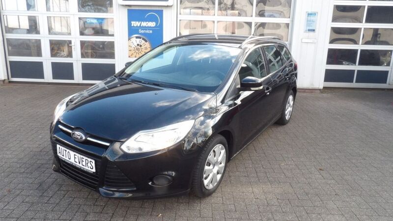 Schwarz Gebraucht 2014 Ford Focus Trend Kombi | 6.450 € (Fairer Preis) - Bild 1/4
