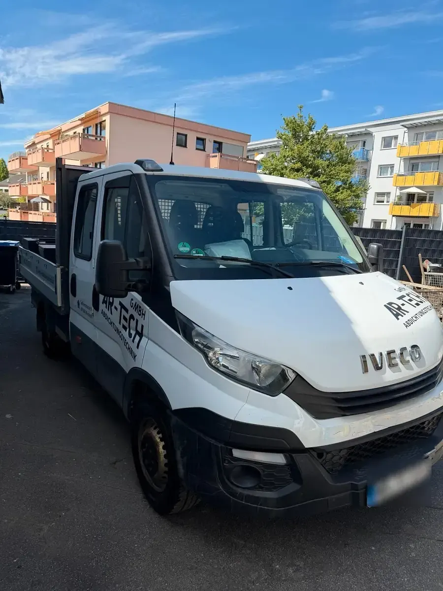 Second-hand Iveco Daily 116 CP (85 kW) 2018 Alb Berlinǎ