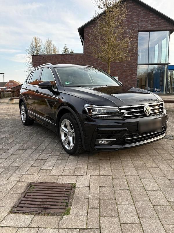 Gebraucht VW Tiguan Highline 150 PS (110 kW) 2020 Schwarz SUV
