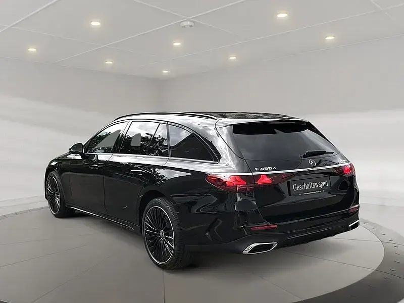 Gebraucht Mercedes E450 367 PS (269 kW) 2026 Metalliclack obsidianschwarz Kombi