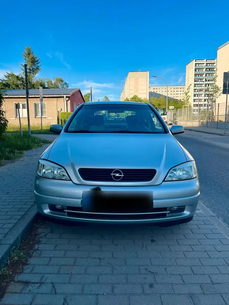 Gebraucht Opel Astra 116 PS (85 kW) 1999 Silber Kleinwagen