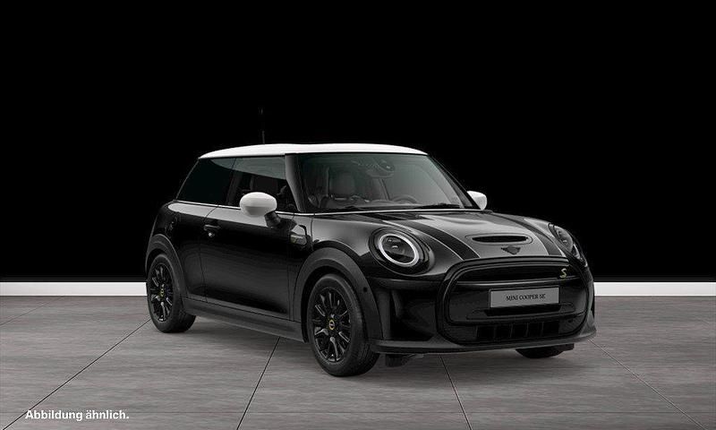 Gebraucht Mini Cooper SE 135 kW (184 PS) 2023 Schwarz Kleinwagen