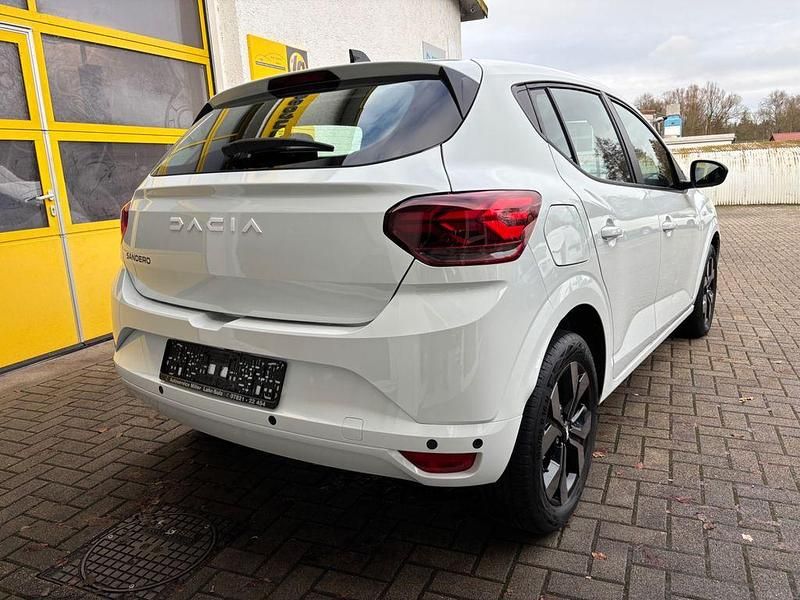 Gebraucht Dacia Sandero Journey 91 PS (66 kW) 2025 Weiß Limousine