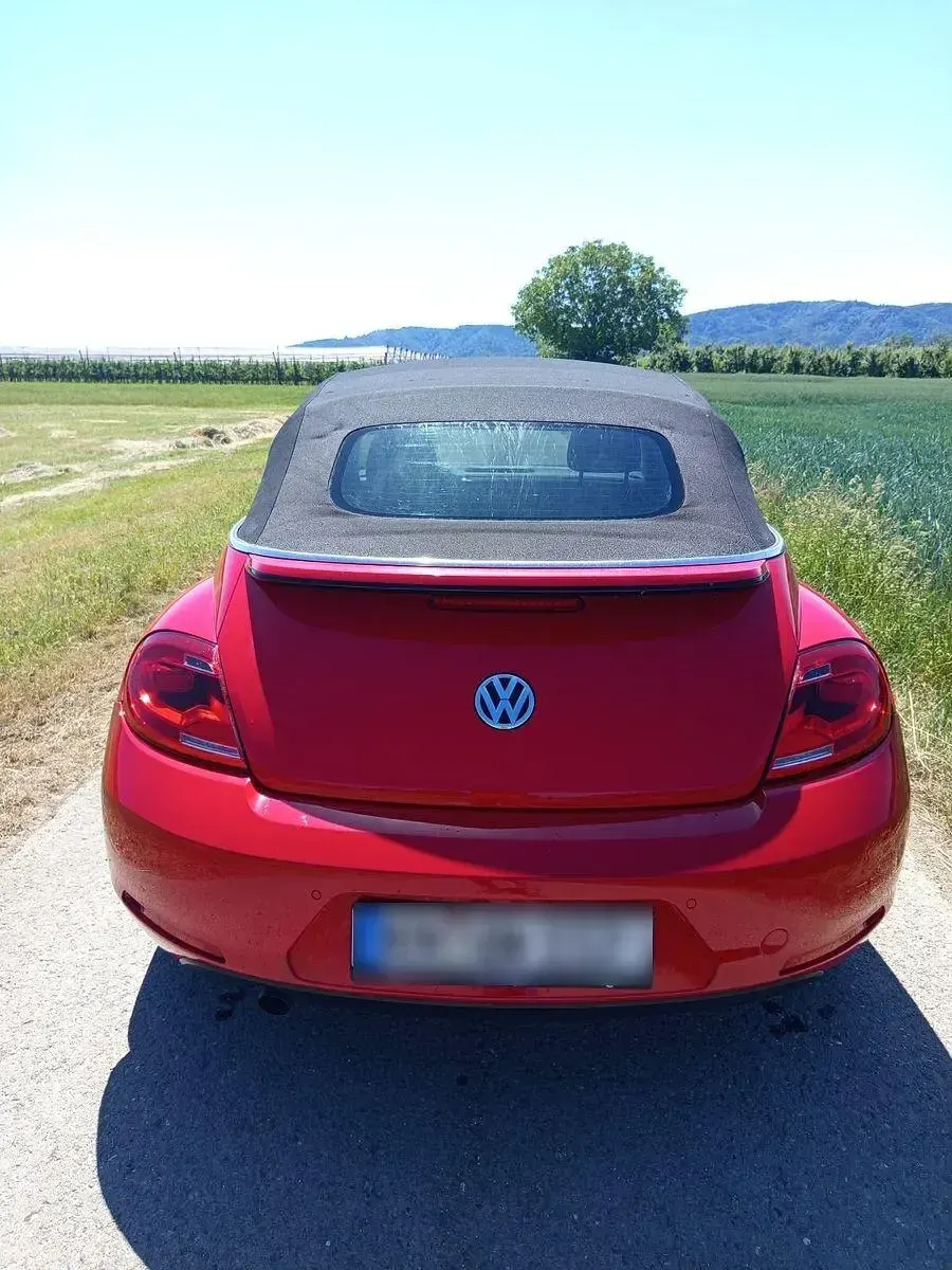Gebraucht VW Beetle 105 PS (77 kW) 2016 Rot Kleinwagen