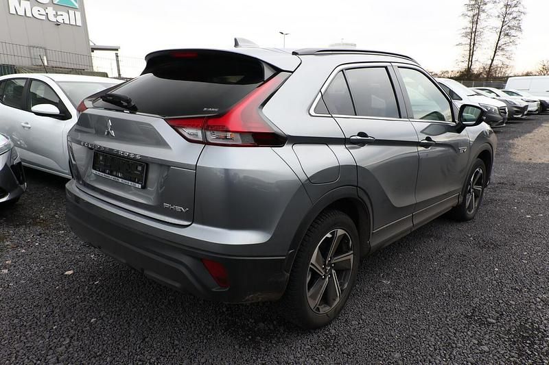 Gebraucht Mitsubishi Eclipse Cross 188 PS (138 kW) 2022 Grau metallic SUV