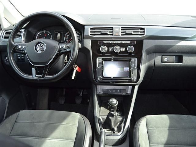 Gebraucht VW Caddy Highline 150 PS (110 kW) 2019 Candyweiß Van / Kleinbus