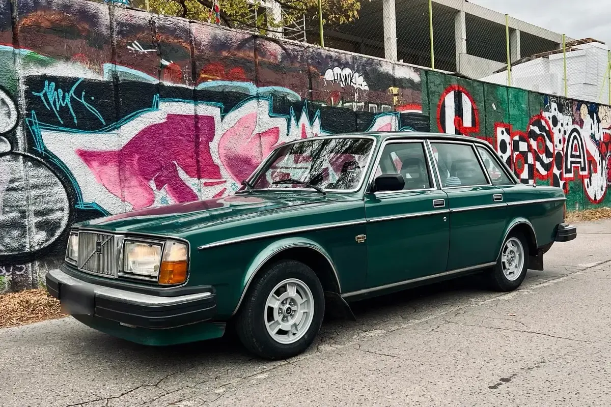 Second-hand Volvo 264 1979 Verde Berlinǎ