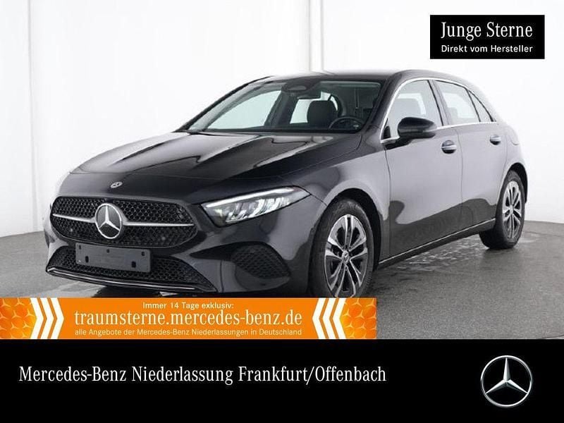 Schwarz Gebraucht 2024 Mercedes A200 Advanced Plus Limousine | 29.390 € (Fairer Preis) - Bild 1/3