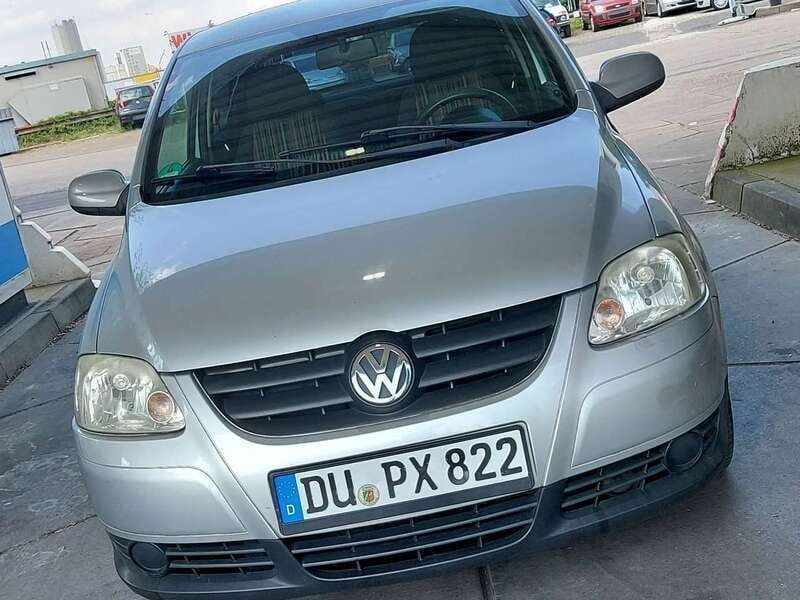 Reflexsilber metallic Gebraucht 2006 VW Fox Basis Kleinwagen | 1.300 € (Guter Preis) - Bild 1/4