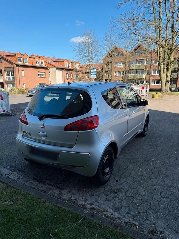 Gebraucht Mitsubishi Colt 75 PS (55 kW) 2007 Silber Kleinwagen