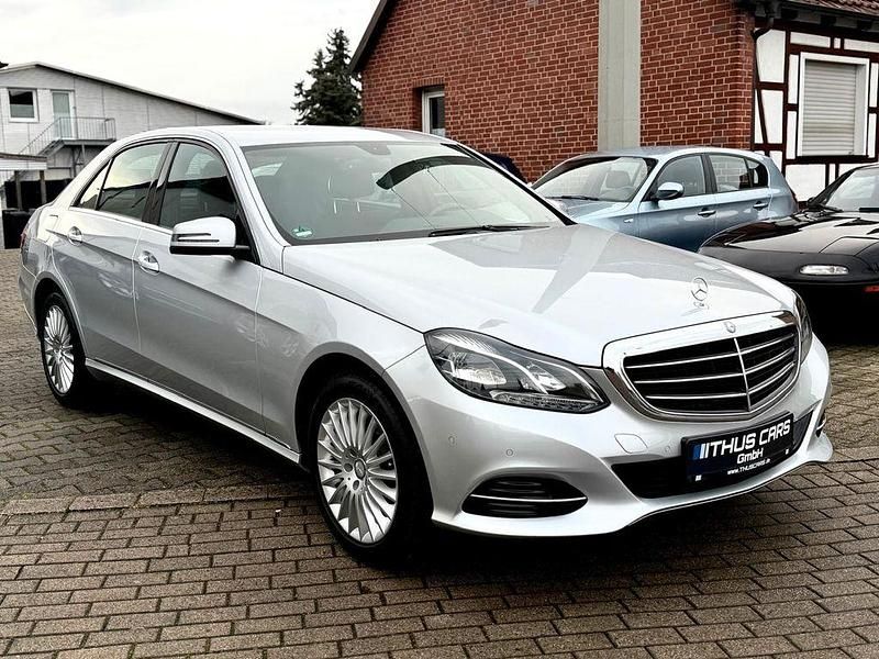 Gebraucht Mercedes E200 136 PS (100 kW) 2013 Silber Limousine