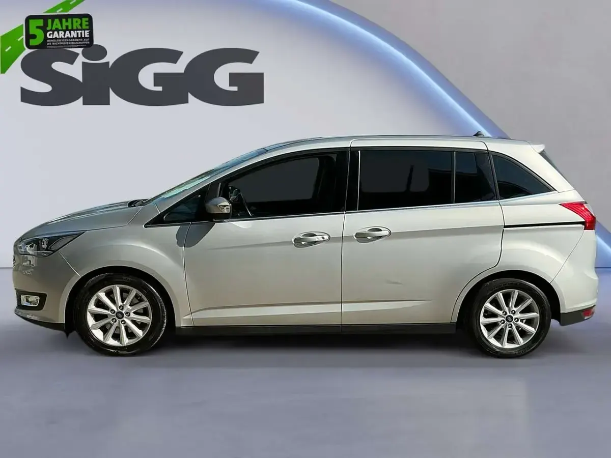 Gebraucht Ford Grand C-Max Titanium 150 PS (110 kW) 2018 Silber Van / Kleinbus