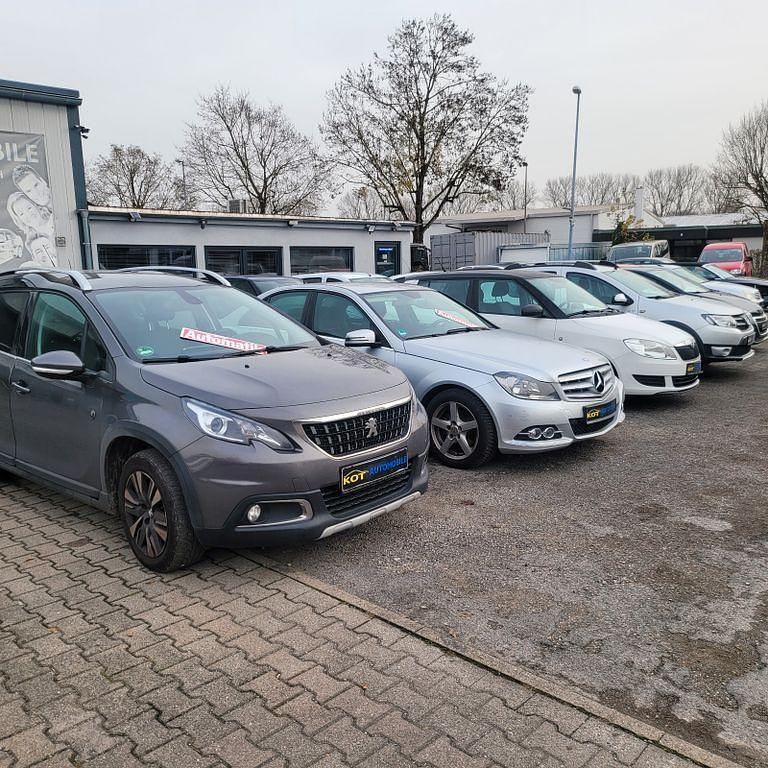 Grau Gebraucht 2019 Peugeot 2008 Crossway SUV | 10.999 € (Guter Preis) - Bild 1/4