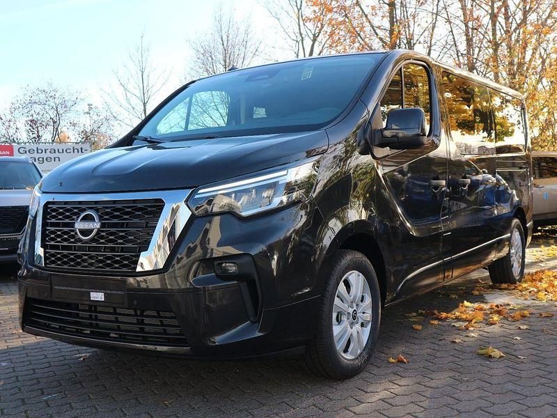 Neu Nissan Primastar Tekna 170 PS (125 kW) 2025 Midnight black Van / Kleinbus