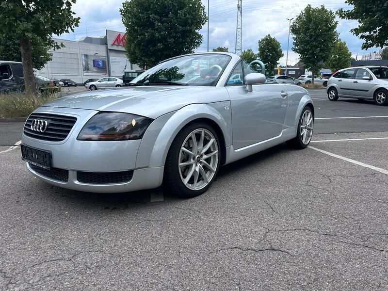 Silber Gebraucht 2001 Audi TT Roadster Cabrio | 3.850 € - Bild 1/4