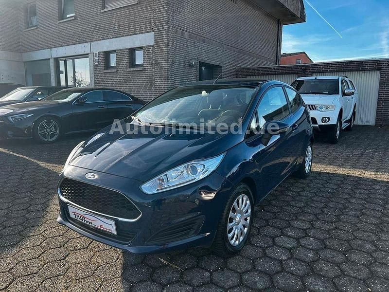 Gebraucht Ford Fiesta Trend 60 PS (44 kW) 2016 Blau Limousine