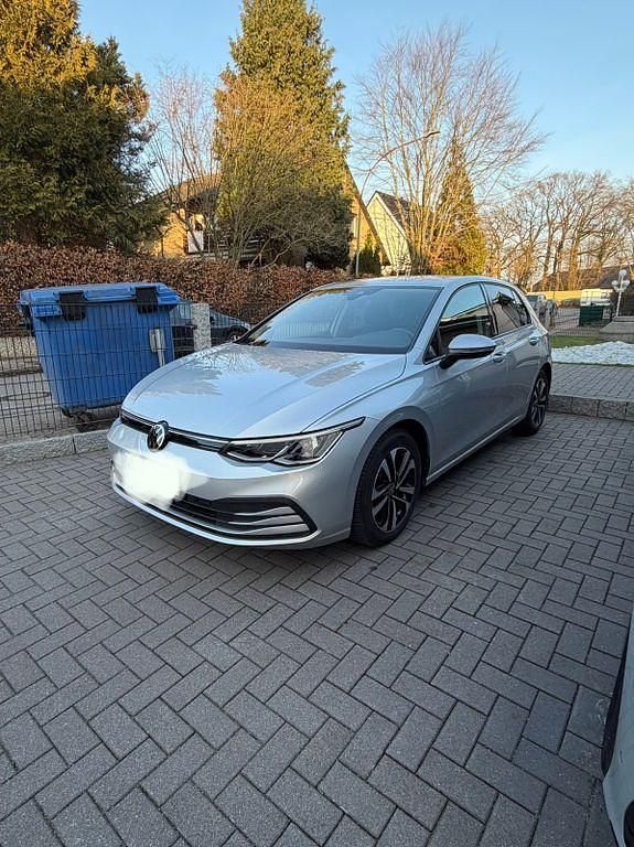 Silber Gebraucht 2021 VW Golf United Limousine | 20.900 € (Guter Preis) - Bild 1/4