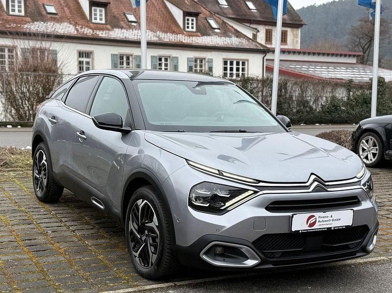 Gebraucht Citroën C4 Shine 131 PS (96 kW) 2023 Grau SUV
