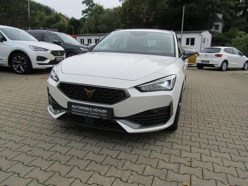 Gebraucht Cupra Leon 150 PS (110 kW) 2023 Weiß Limousine