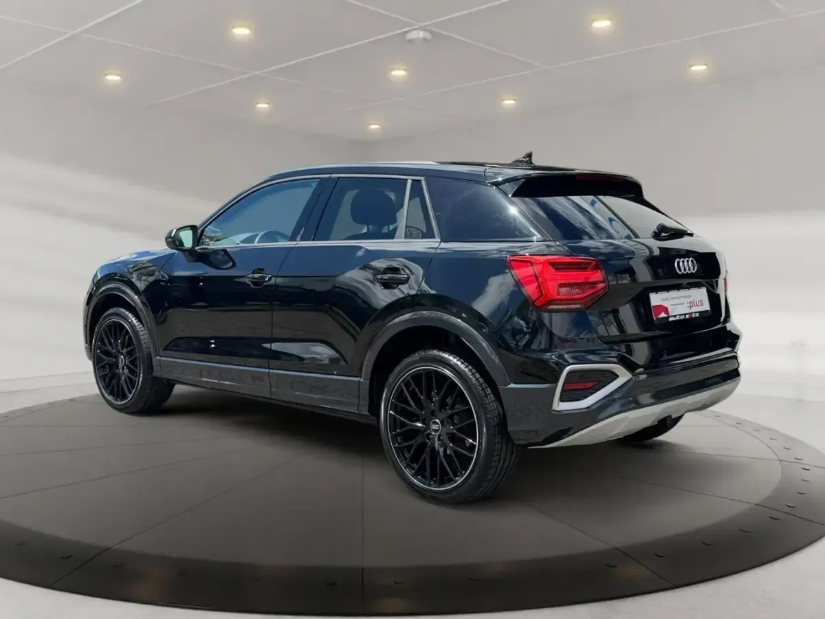 Gebraucht Audi Q2 Advanced Plus 150 PS (110 kW) 2025 Mythosschwarz metallic SUV