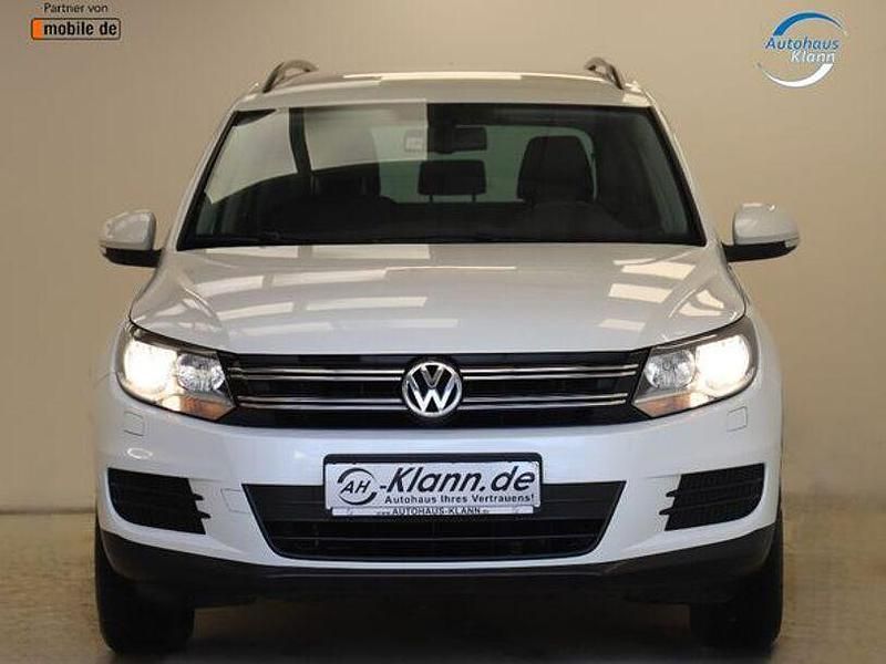 Gebraucht VW Tiguan Trendline 122 PS (89 kW) 2015 Weiß SUV