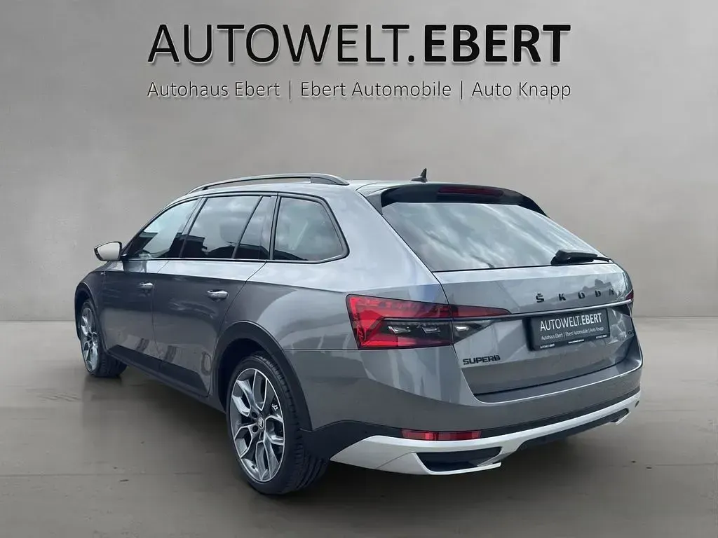 Gebraucht Skoda Superb 280 PS (205 kW) 2024 Grau Kombi